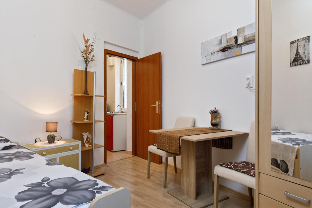 Apartments Stella Spalato Екстер'єр фото