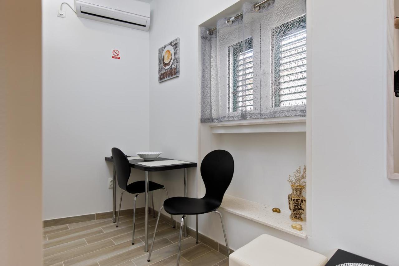 Apartments Stella Spalato Екстер'єр фото
